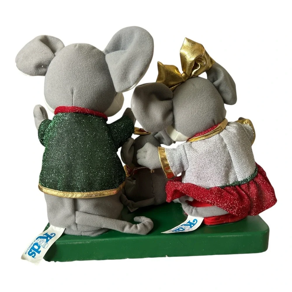 Vintage Caroling‎ Mice Mouse Family Animated Sing & Sway Christmas Motion